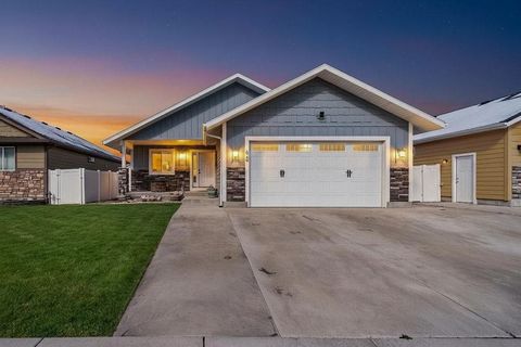 Photo of 628 Double Eagle Dr, Pocatello, ID 83204 (MLS # 581836)