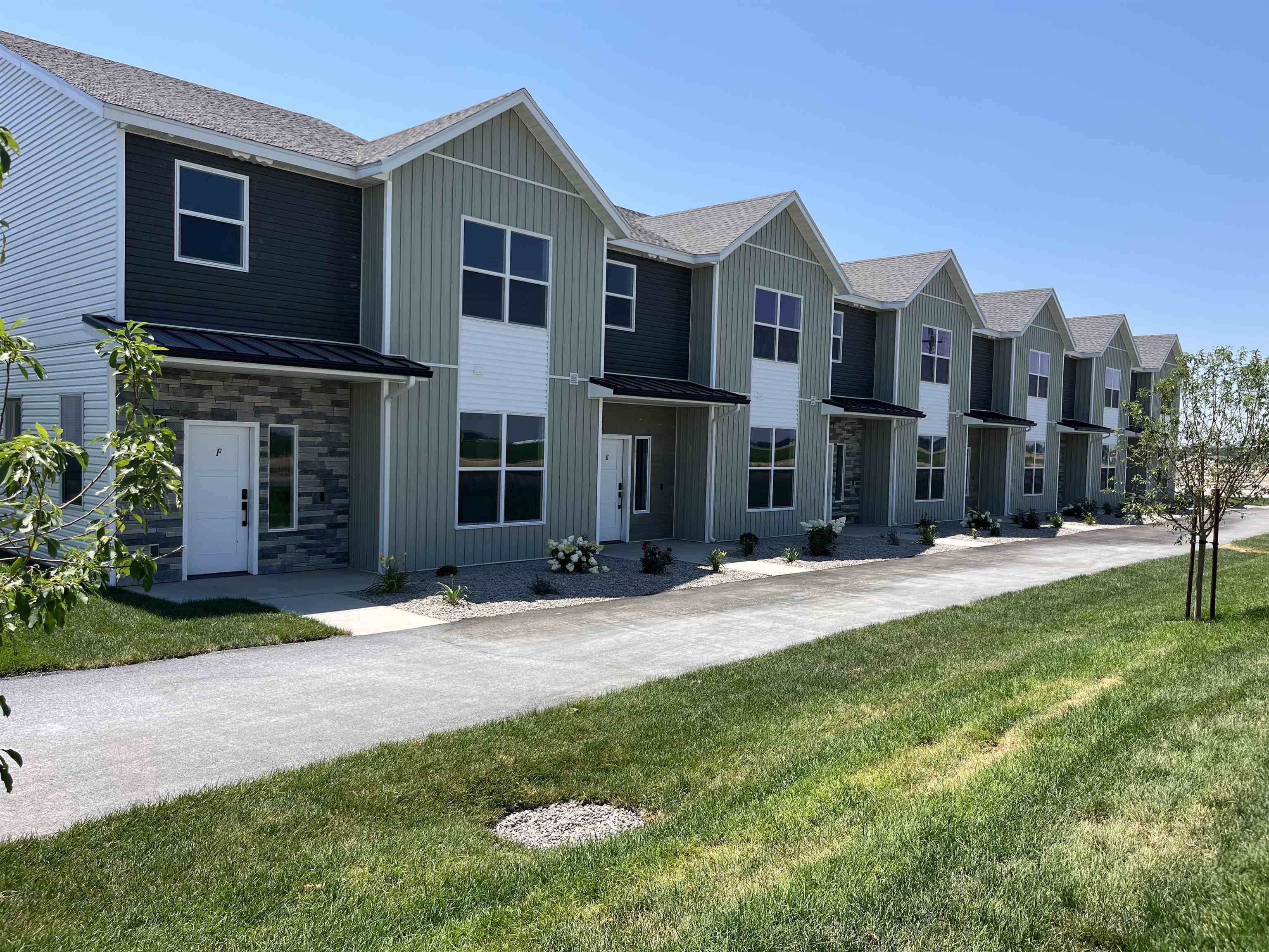 5590 Truman St #c #UNIT E, Chubbuck, Idaho image 1