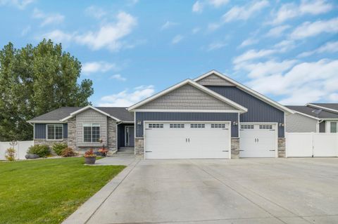 Photo of 1651 Eastpointe Drive, Pocatello, ID 83201 (MLS # 580262)