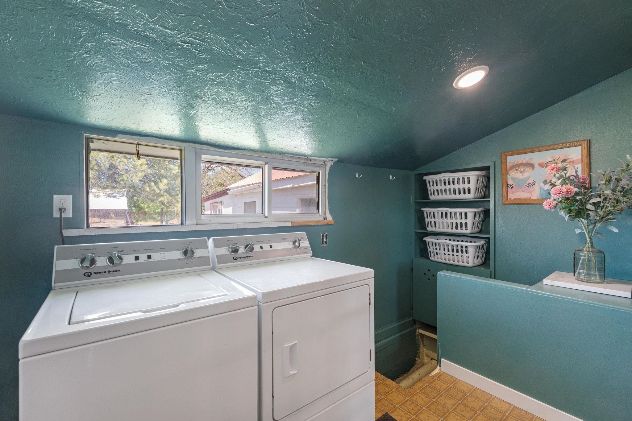 79 E 2nd St, Downey, Idaho image 14