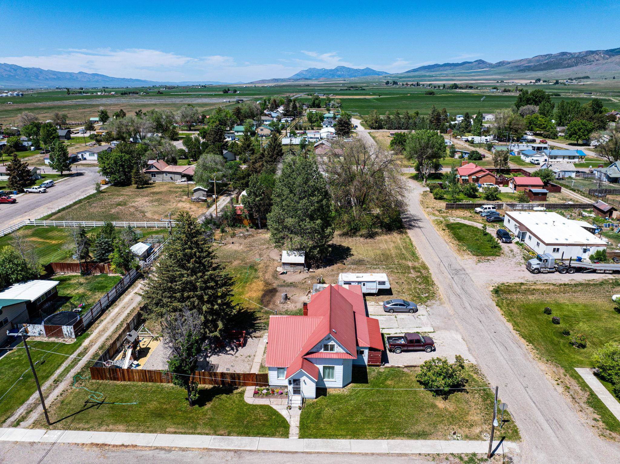 79 E 2nd St, Downey, Idaho image 34