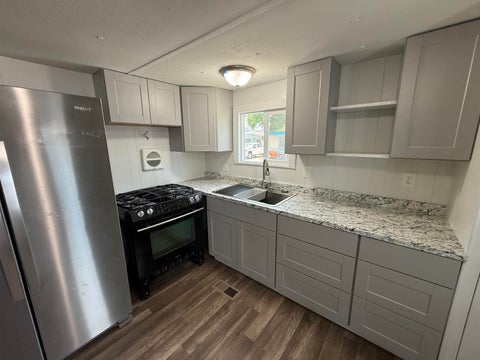 Mobile Home For Sale - 760 W Alameda Rd #3<br/> Bannock County, Pocatello, ID 83201