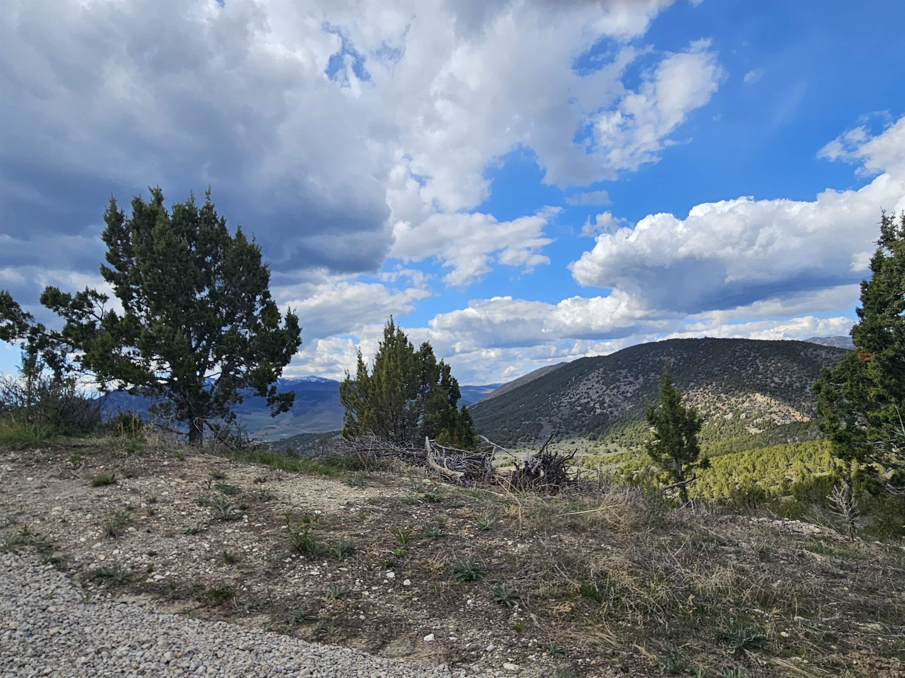 11136 Thunder Mountain Rd, Lava Hot Springs, Idaho image 2