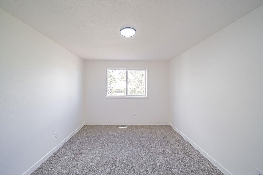 345 Lark Lane, Pocatello, Idaho image 27