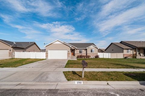 Photo of 3780 Brighton Drive, Idaho Falls, ID 83401 (MLS # 582208)