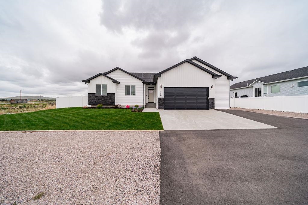 720 Rustic Rd, Pocatello, Idaho image 2