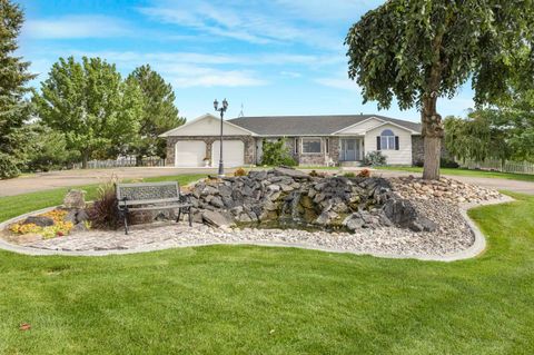 Apartment For Sale - 2609 Lakeview Dr<br/> American Falls, ID 83221