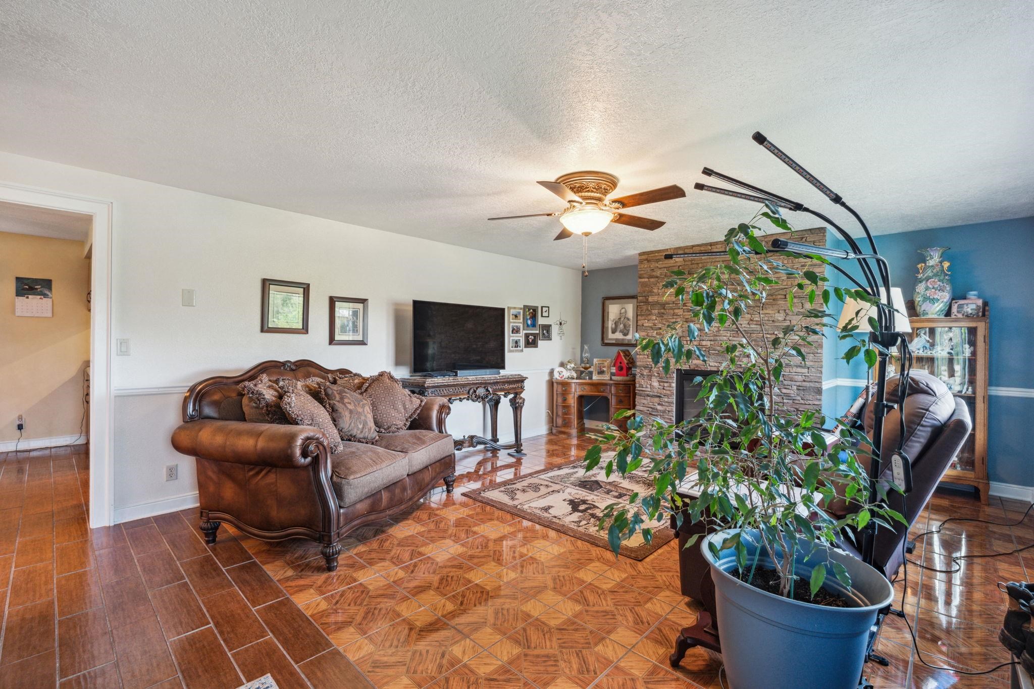 287 N 1st E, Downey, Idaho image 4