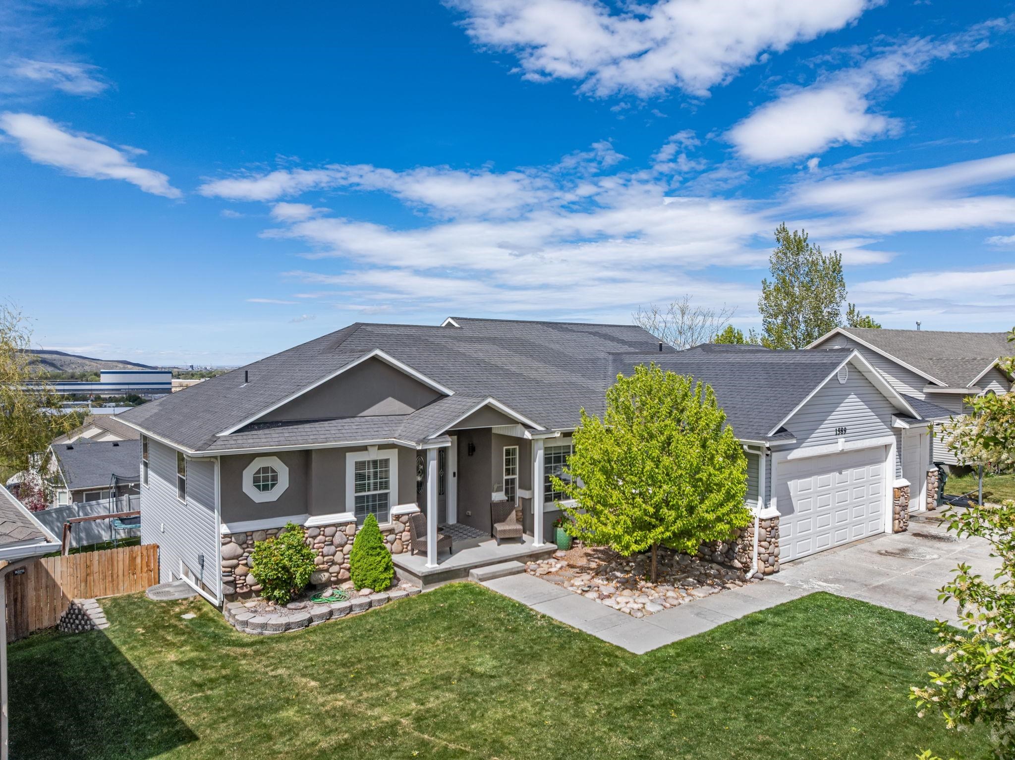 1589 Pointeview Dr, Pocatello, Idaho image 1