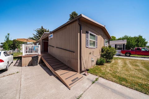 Mobile Home For Sale - 2167 Pinewood Dr<br/> Idaho Falls, ID 83401