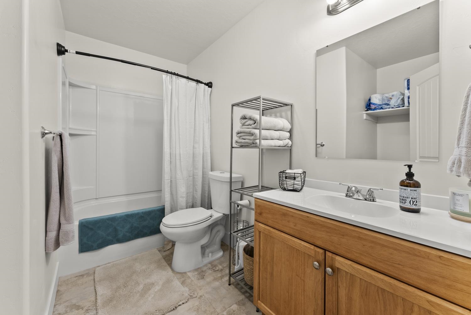 5097 Camden St, Chubbuck, Idaho image 29