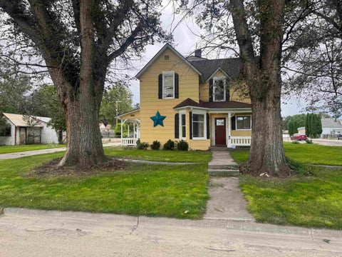 Homes For Sale - 1727 Fort Hall Avenue<br/> Power County, American Falls, ID 83211