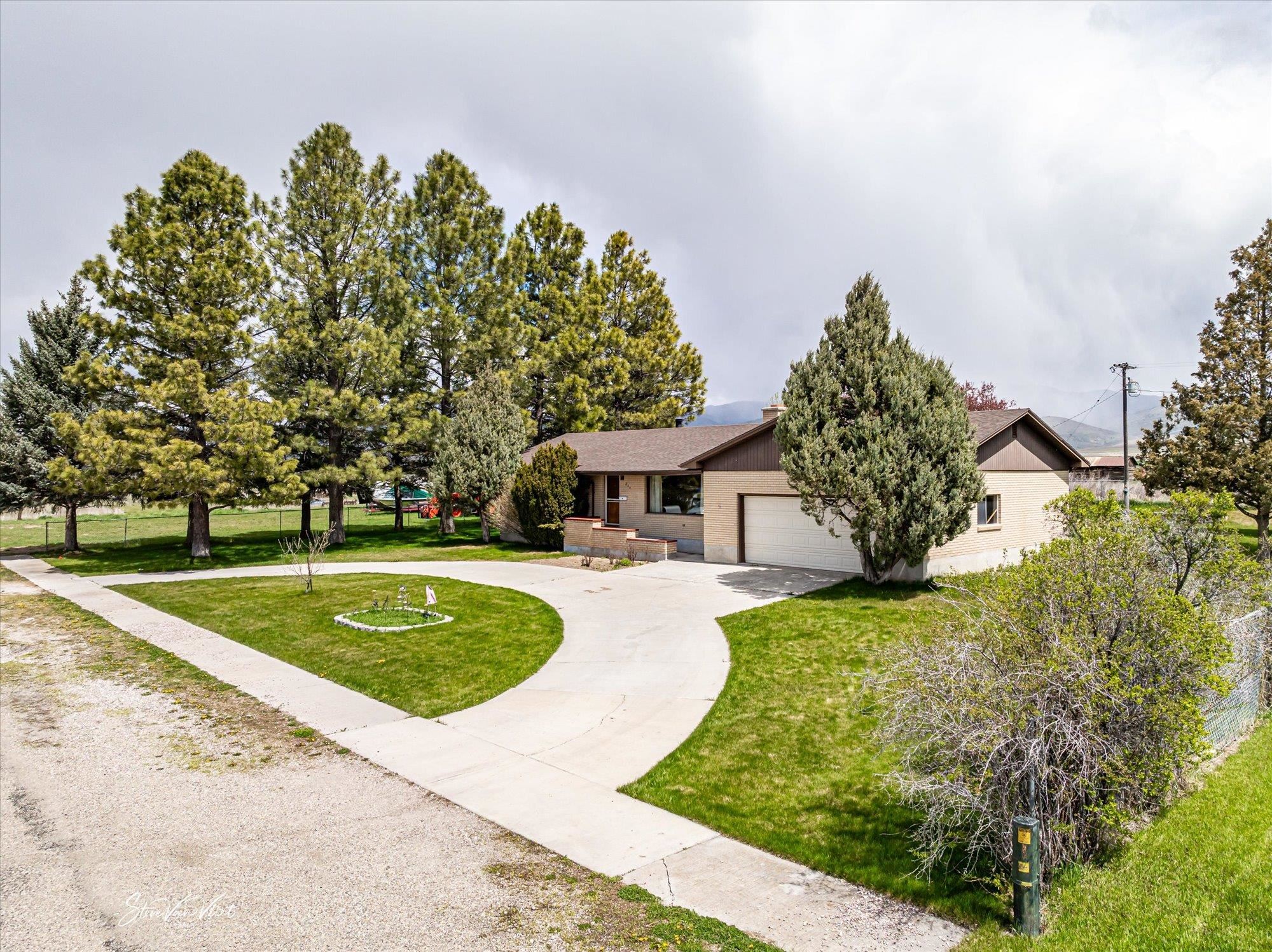 244 N 4th E St, Downey, Idaho image 2