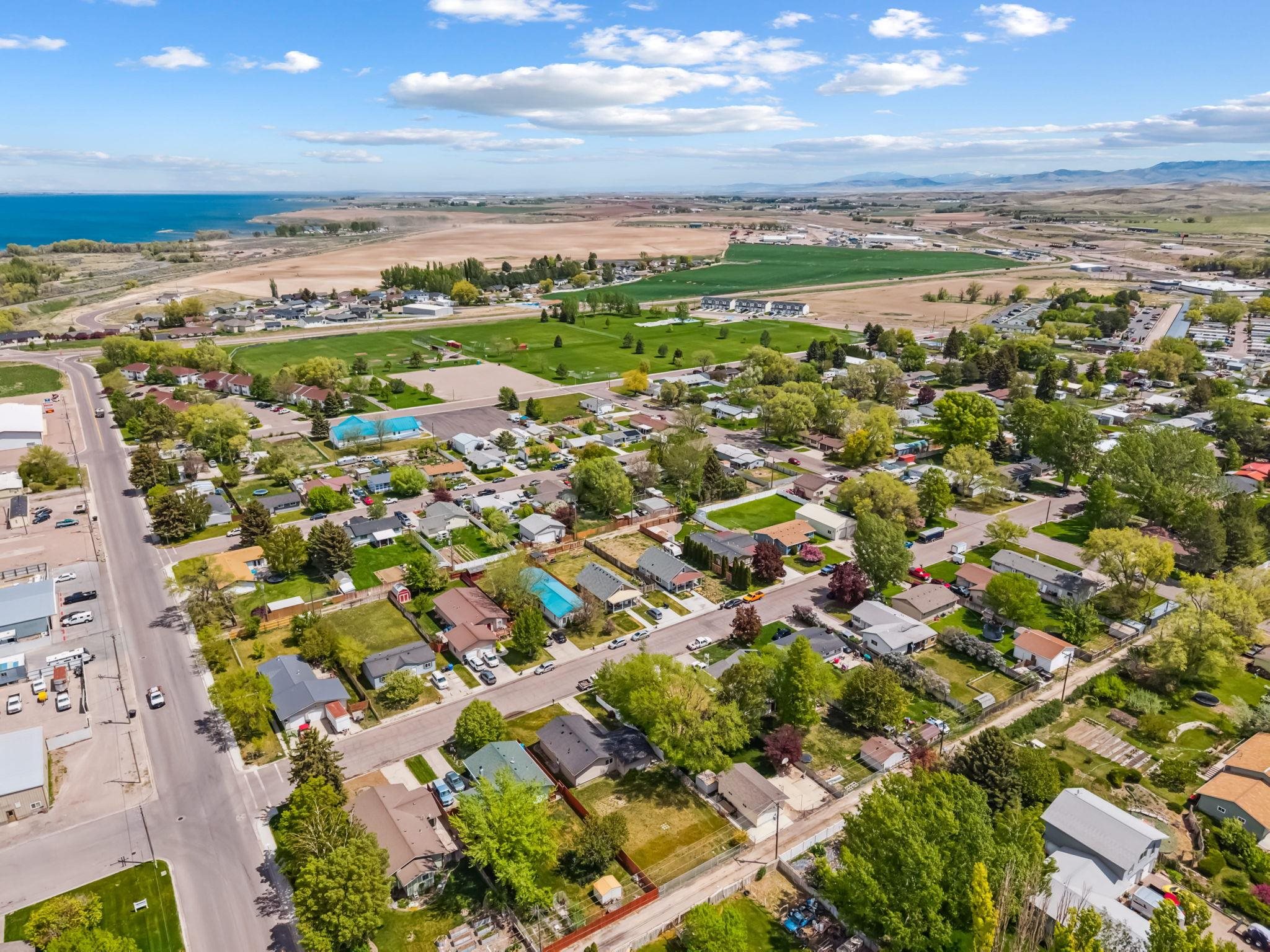226 Adams Street, American Falls, Idaho image 37