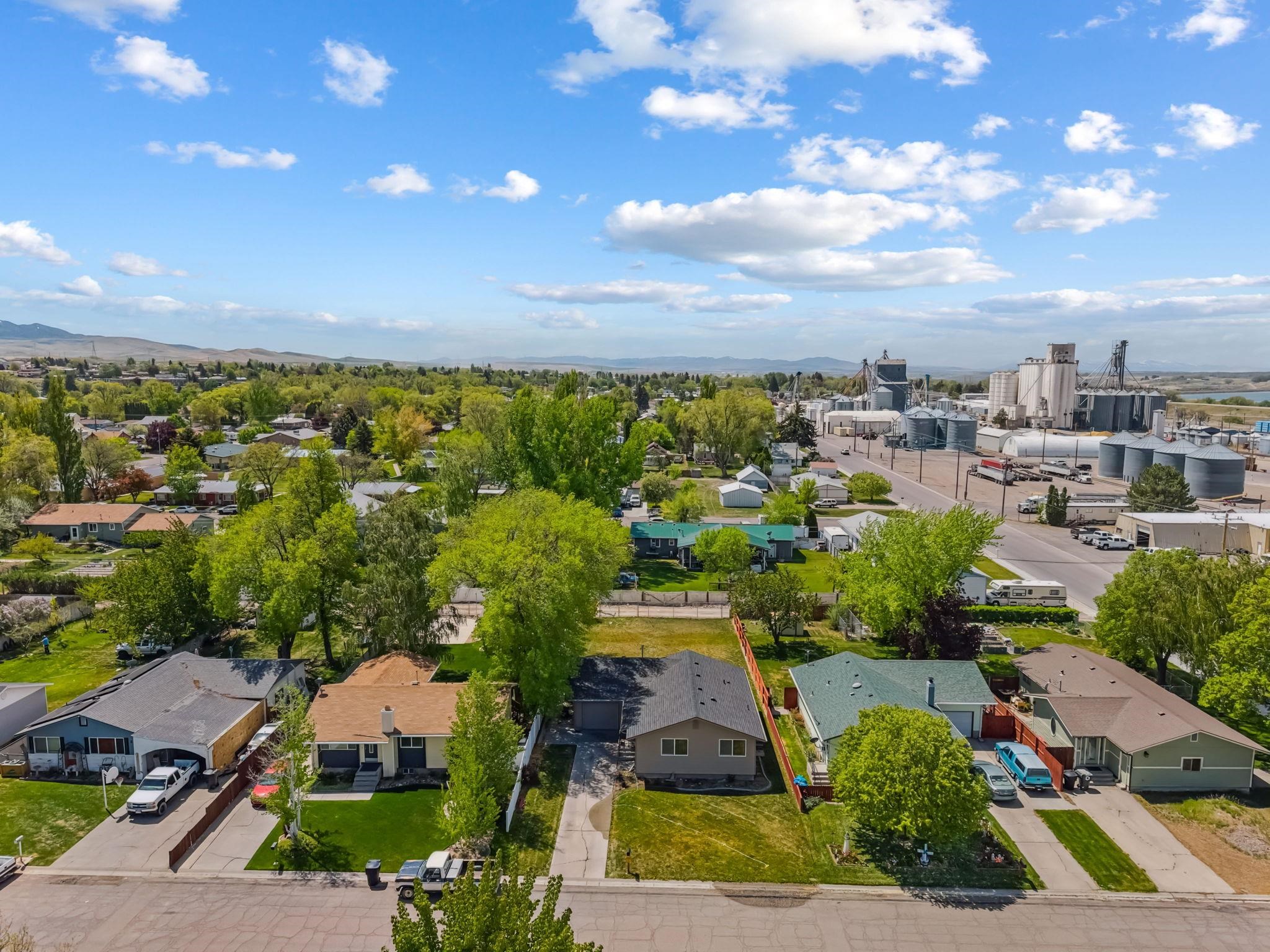 226 Adams Street, American Falls, Idaho image 27
