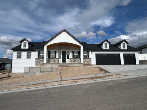 Photo of 1338 Windsong Ln, Pocatello, ID 83201 (MLS # 581780)