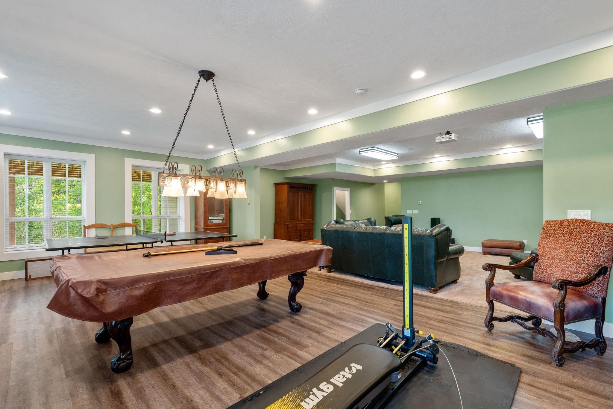 Pocatello, Idaho, 83201, United States, 7 Bedrooms Bedrooms, ,4 BathroomsBathrooms,Residential,Active,2044150