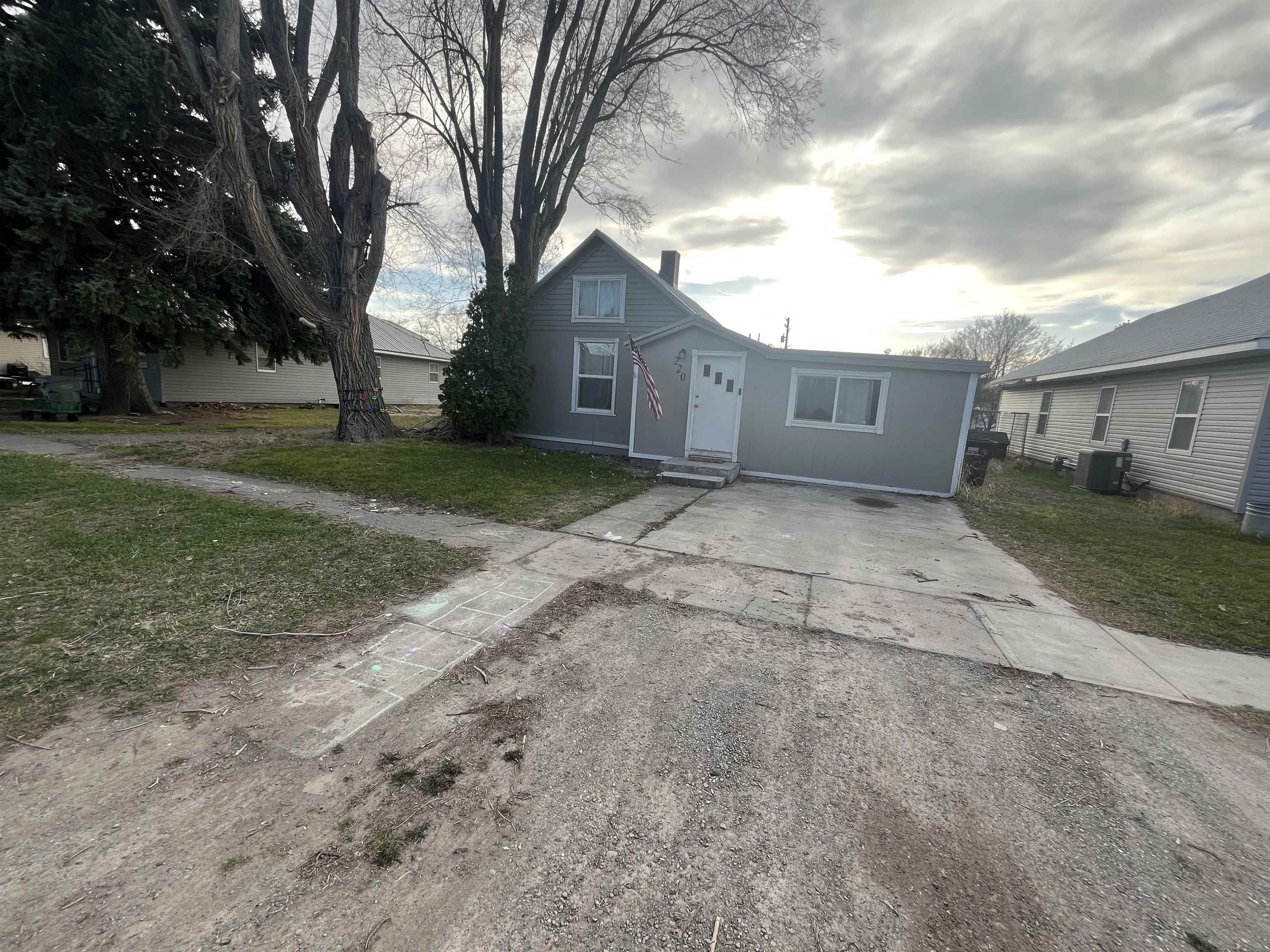 220 S 3rd West, Aberdeen, Idaho image 3