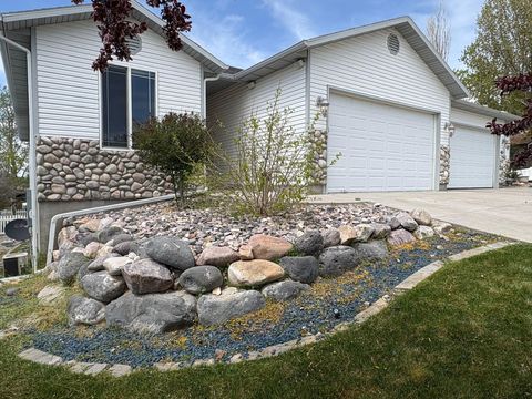 Photo of 2946 Birdie Thompson #2946 Birdie Thompson, Pocatello, ID 83201 (MLS # 580264)