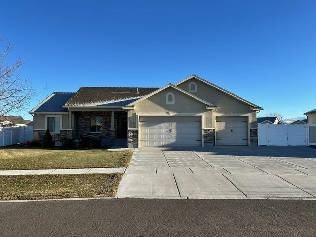 4868 Suzanne Ct, Chubbuck, Idaho image 1