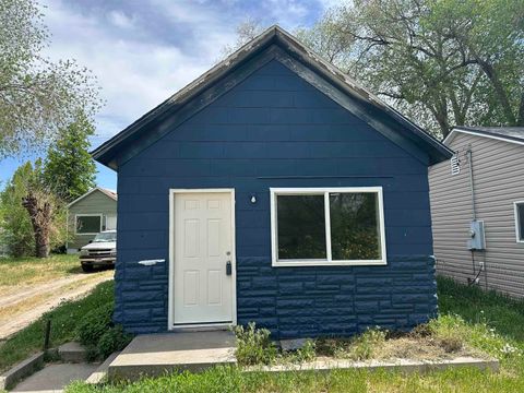 Photo of 1022 N 9th Ave, Pocatello, ID 83201 (MLS # 582470)