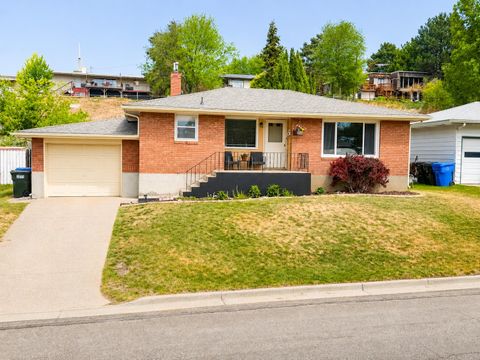 Photo of 1352 Ammon St, Pocatello, ID 83201 (MLS # 582617)