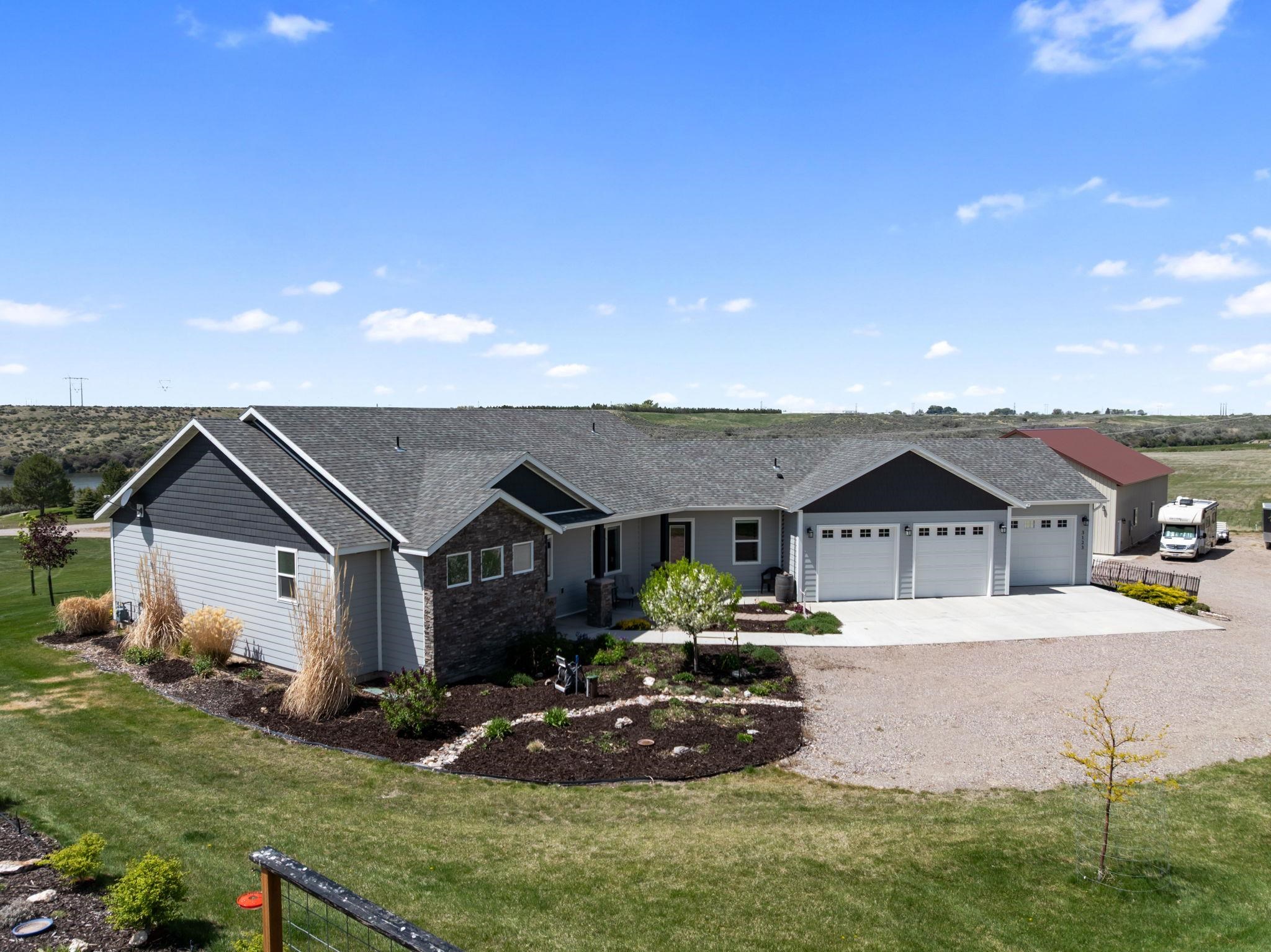 3123 Willow, American Falls, Idaho image 2