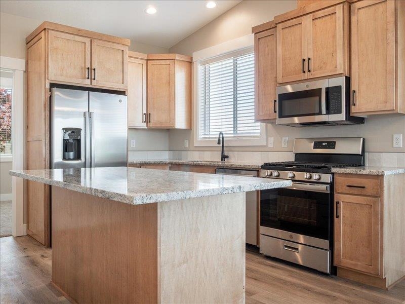 318 Lakeview Blvd, American Falls, Idaho image 6