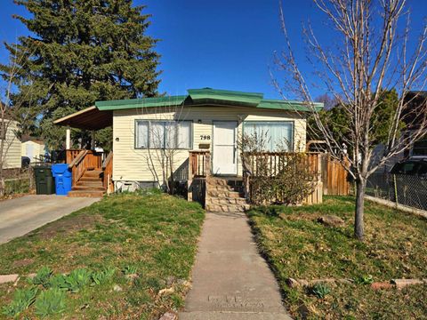 Photo of 798 Wayne Ave, Pocatello, ID 83201 (MLS # 581459)