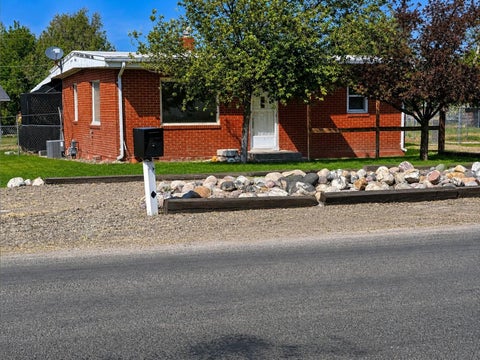 Photo of 1947 E 4th Ave, Twin Falls, ID 83301 (MLS # 582371)