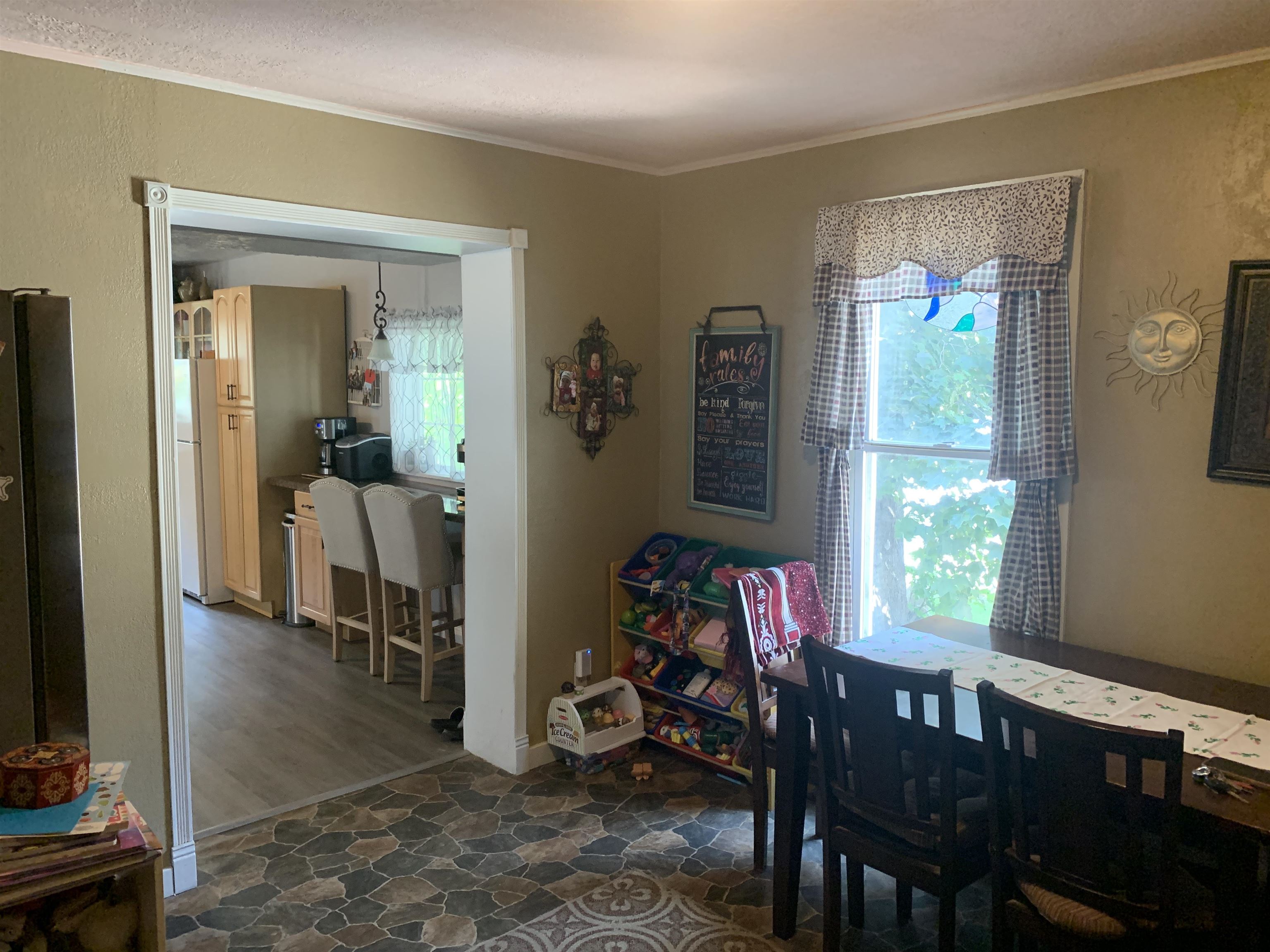 247 Grant St, American Falls, Idaho image 2