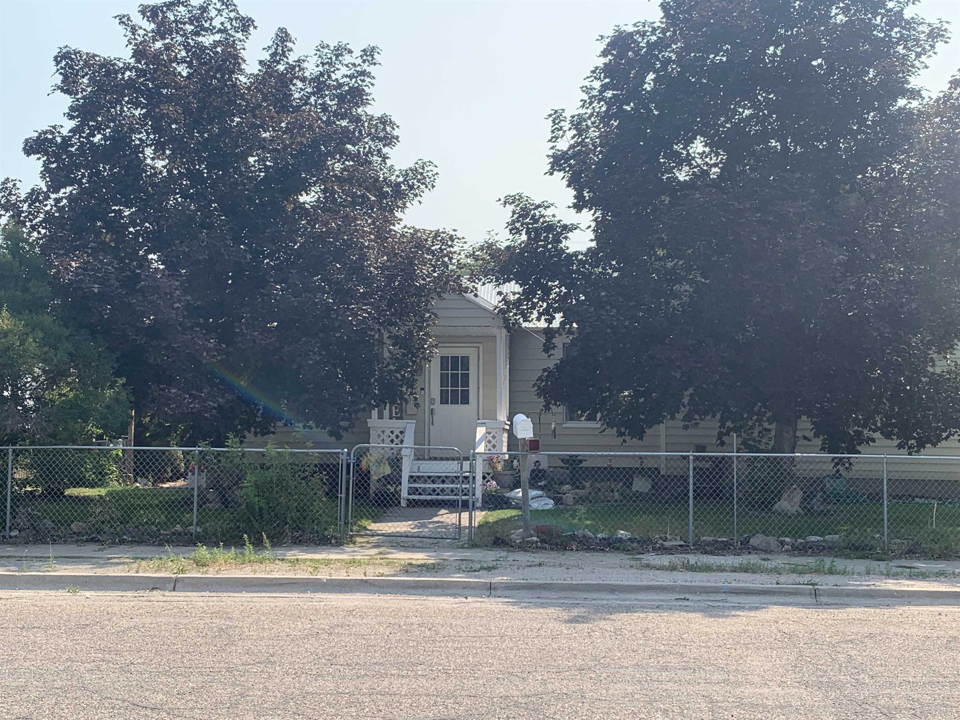 247 Grant St, American Falls, Idaho image 3