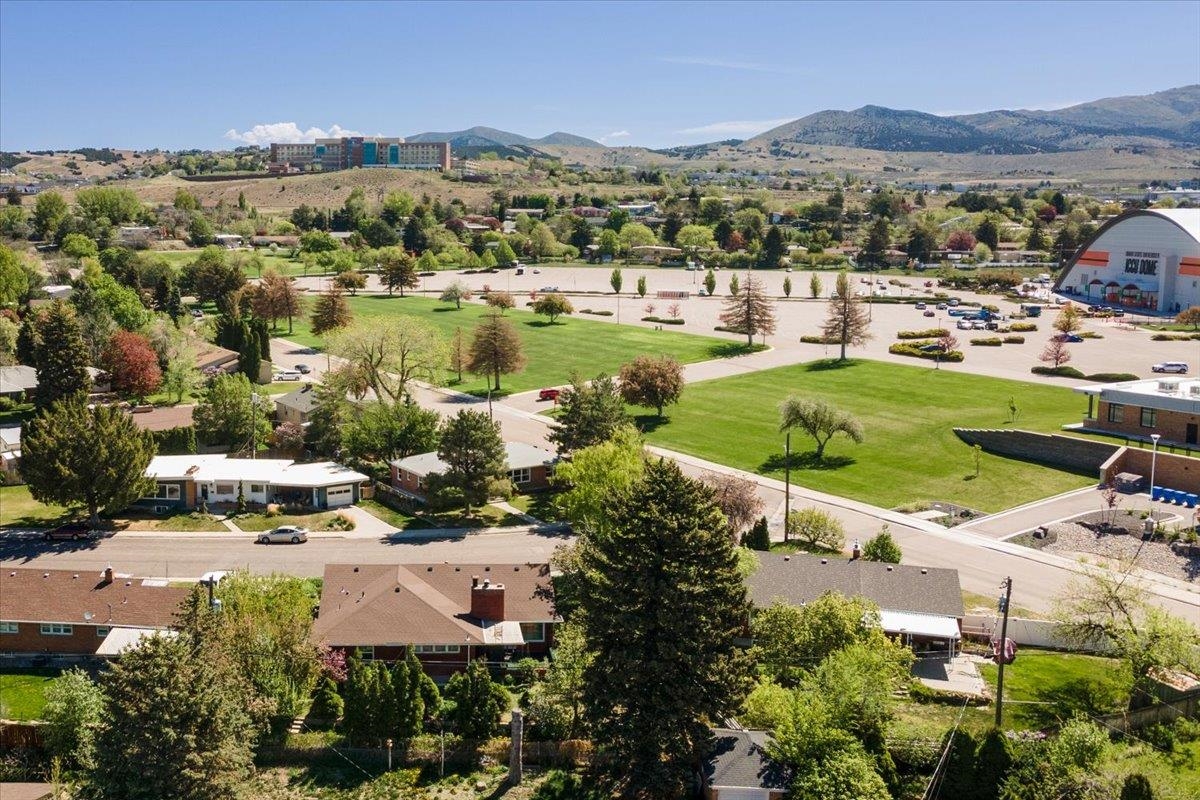 181 S 16th Pl, Pocatello, Idaho image 3