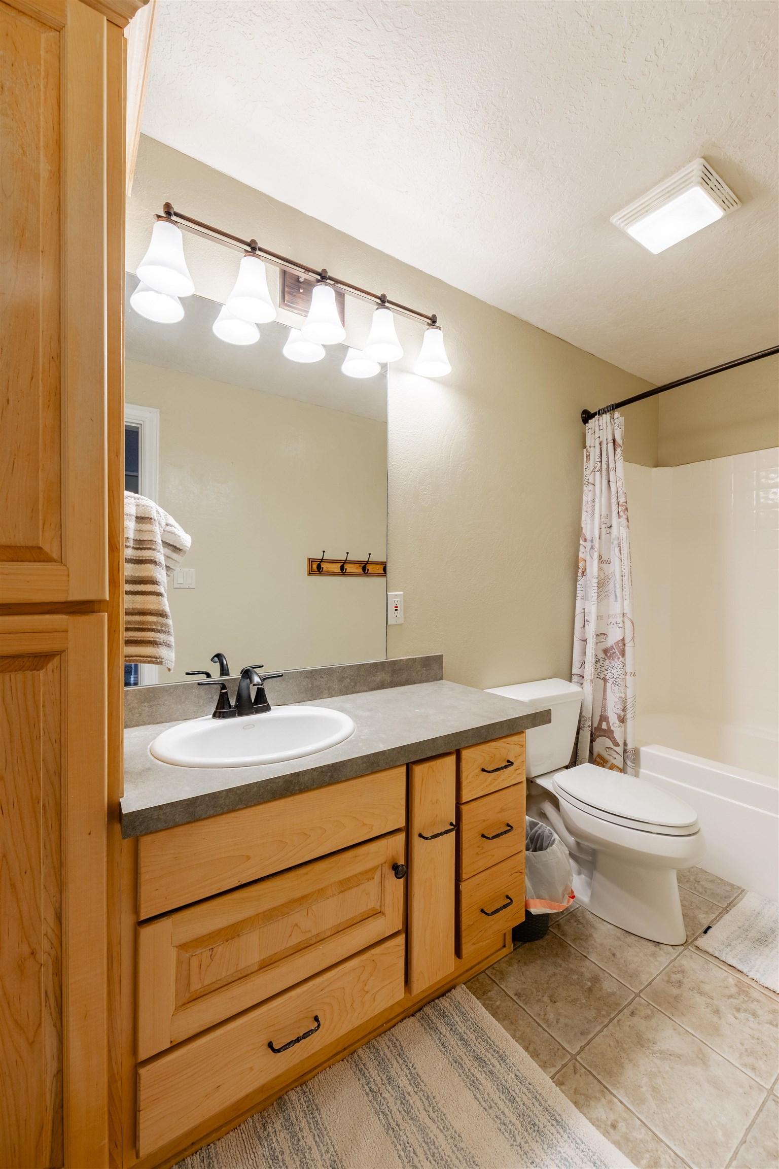 370 Via Venitio Dr, Pocatello, Idaho image 16