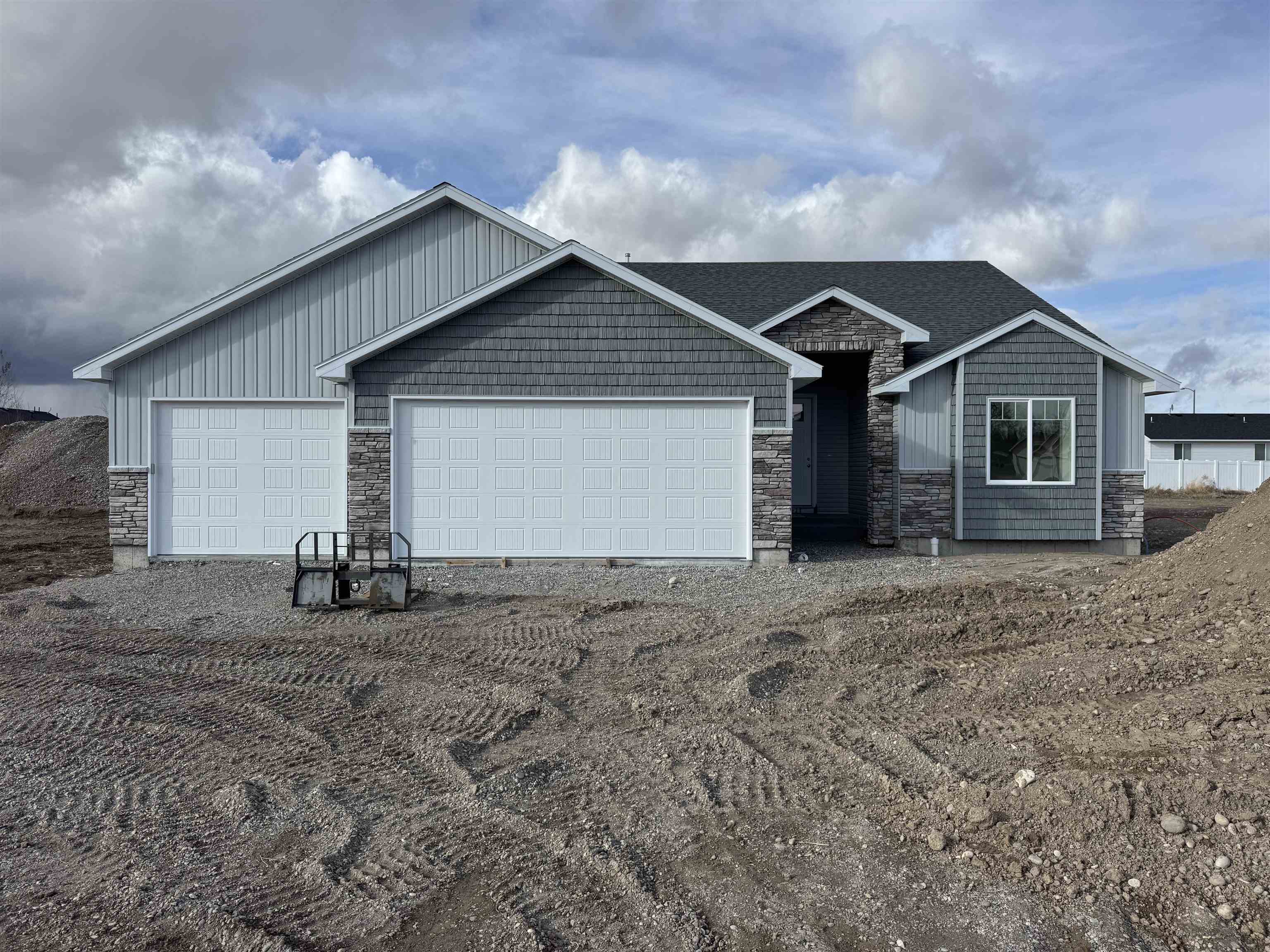 385 Kelton Way, Shelley, Idaho image 1