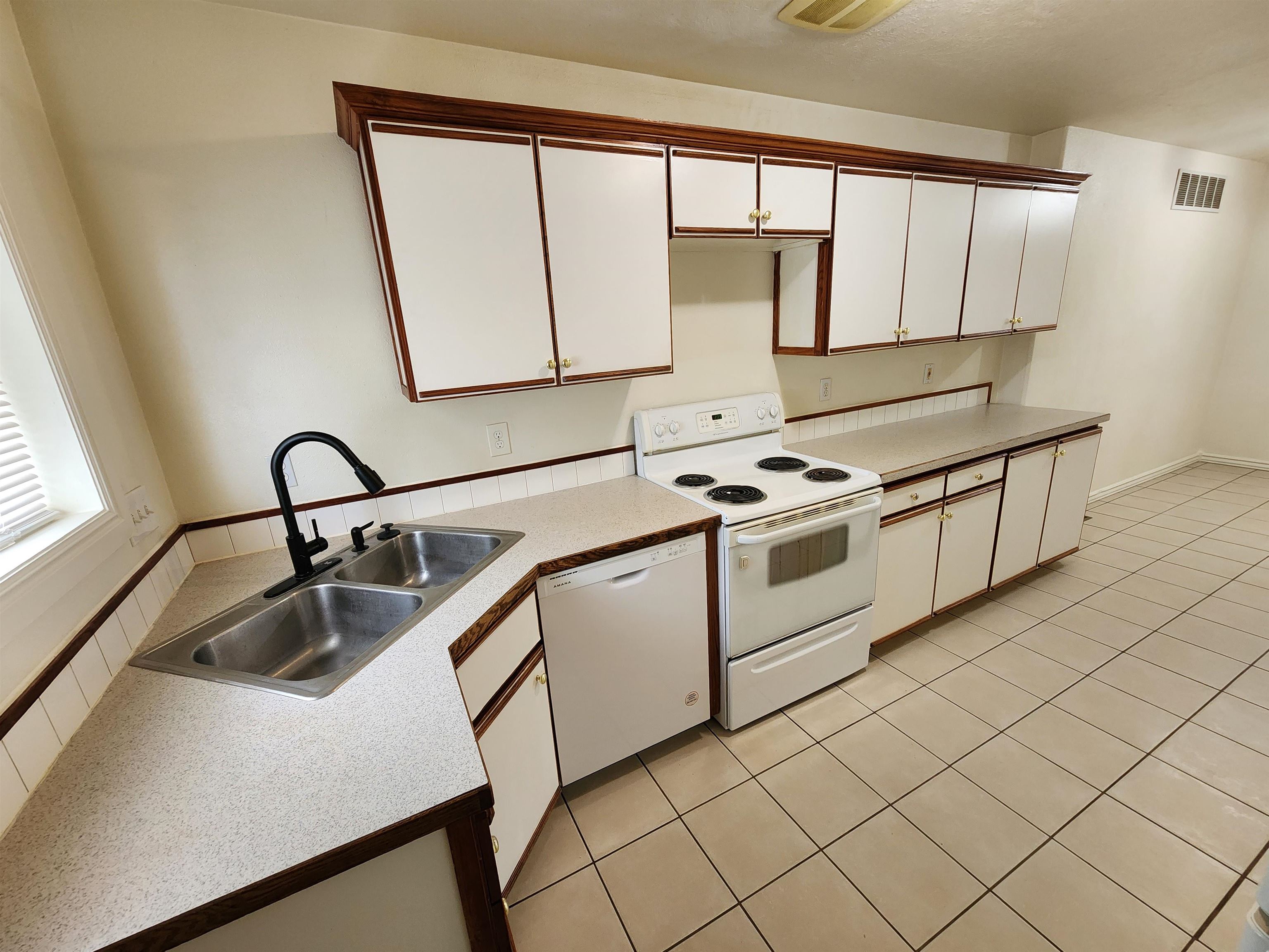 615 Hyde Ave, Pocatello, Idaho image 9