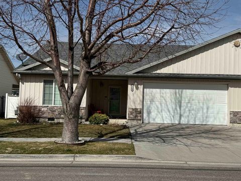 Photo of 1268 Heber Ave, Pocatello, ID 83202 (MLS # 581951)