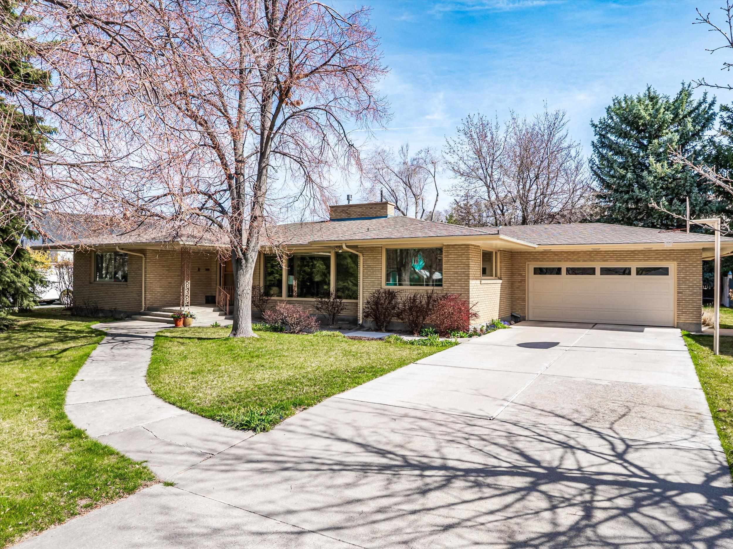 230 S 13th Ave, Pocatello, Idaho image 1