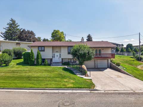Homes For Sale - 530 Highland St<br/> American Falls, ID 83211
