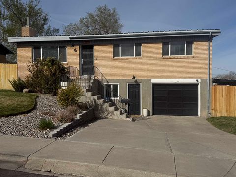 Photo of 1229 El Rancho Blvd, Pocatello, ID 83201 (MLS # 582028)