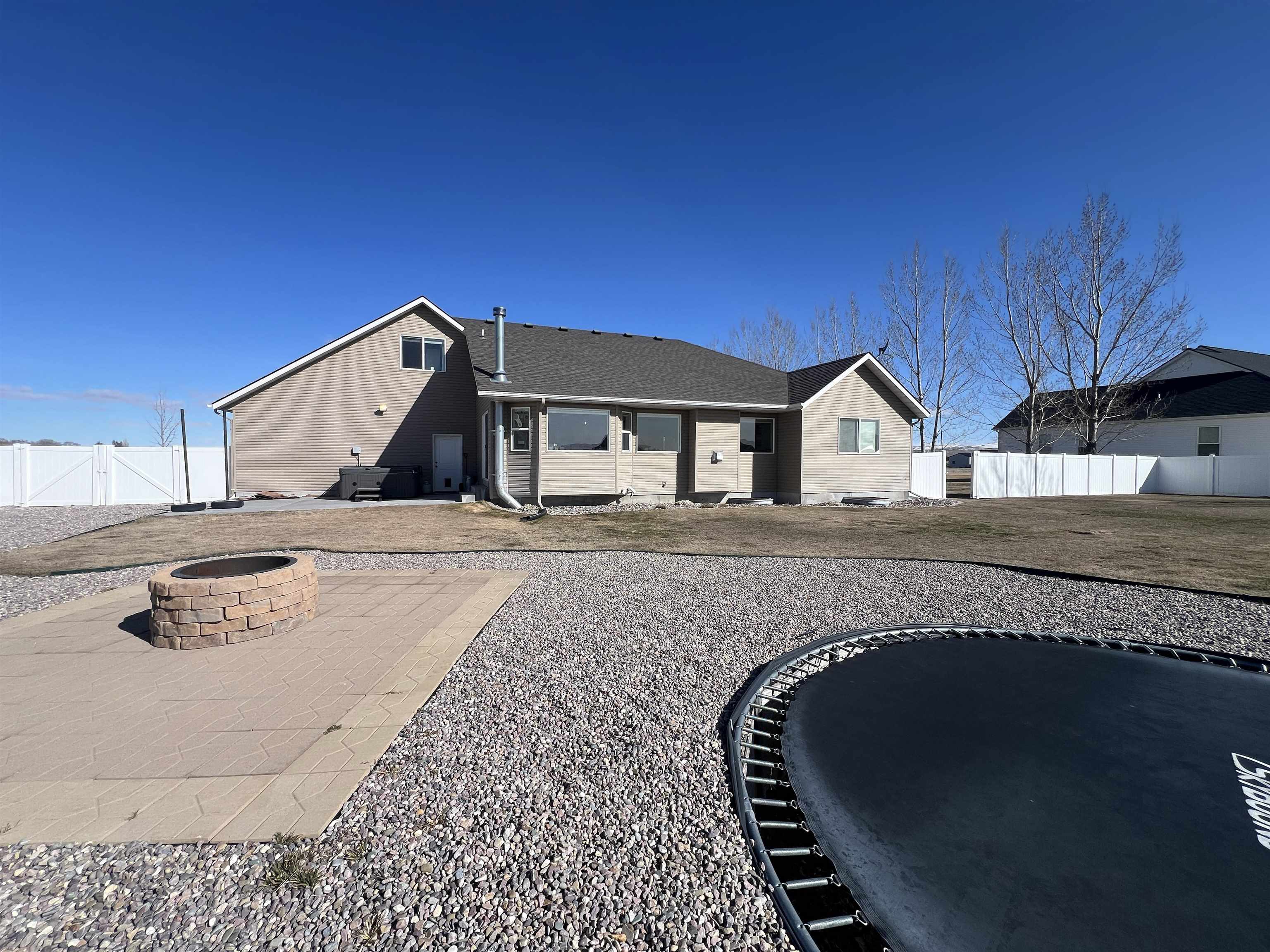 2513 S Bay Place, American Falls, Idaho image 42