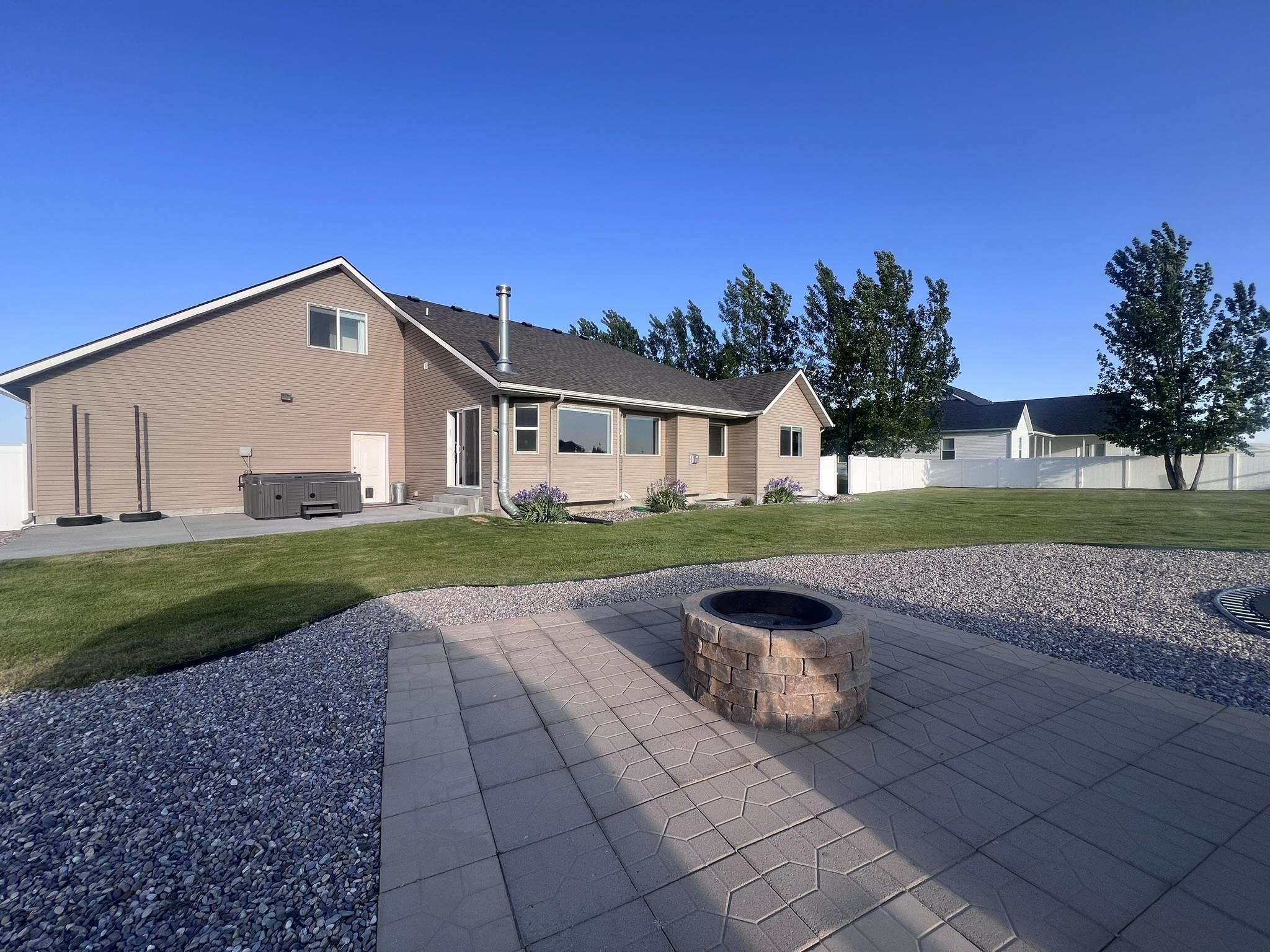 2513 S Bay Place, American Falls, Idaho image 42