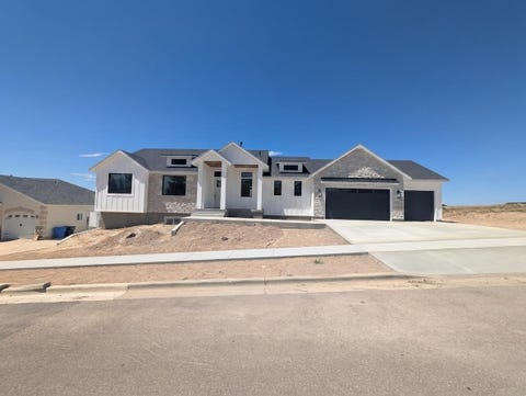 Photo of 3150 Summit Dr, Pocatello, ID 83201 (MLS # 583254)