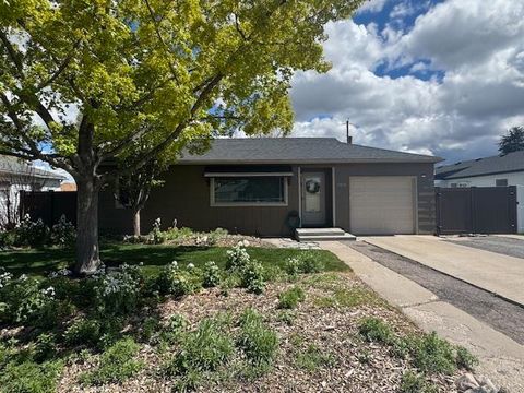 Homes For Sale - 1016 Gray Ave<br/> Pocatello, ID 83201