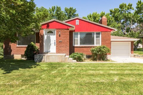 Photo of 14 Harvard St, Pocatello, ID 83201 (MLS # 579630)