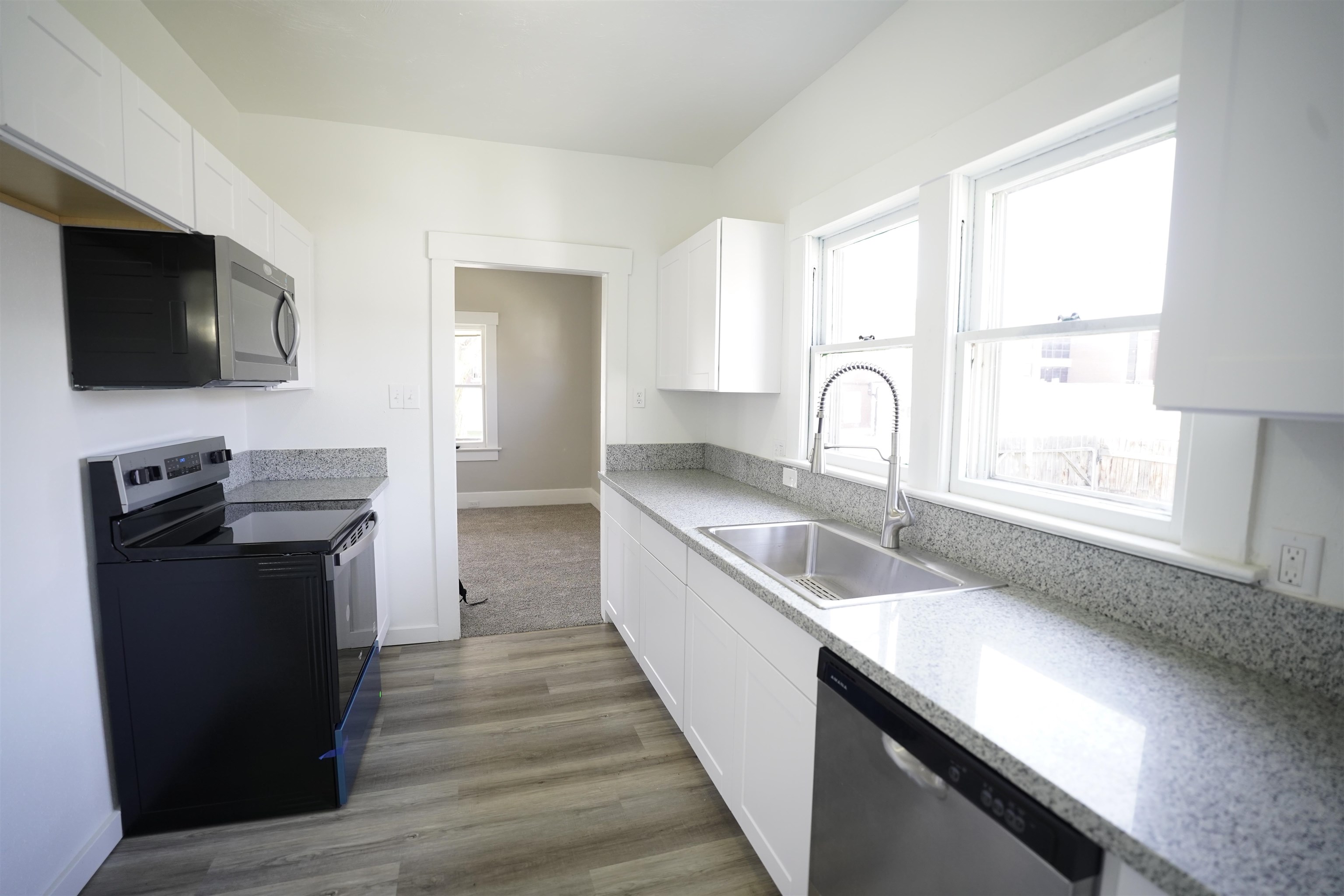 878 E Bridger St, Pocatello, Idaho image 2