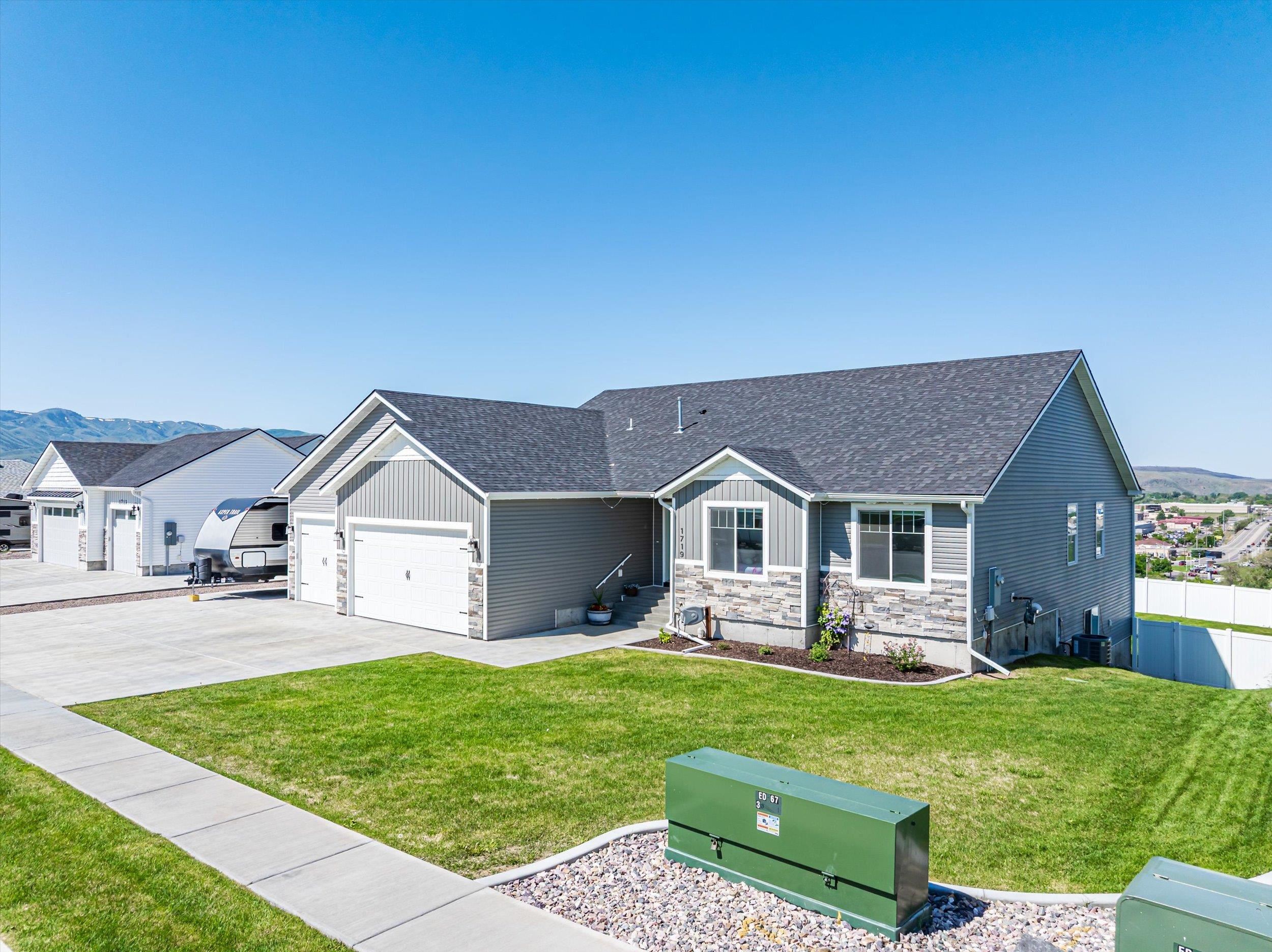 1719 Eastpointe Dr, Pocatello, Idaho image 2