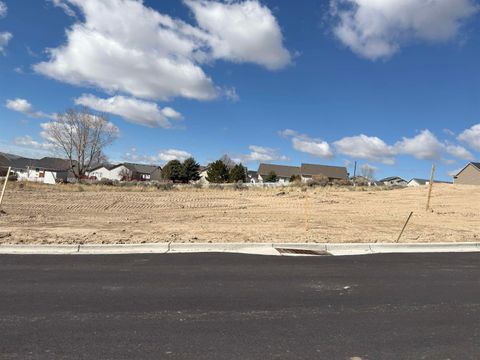 Photo of 24 Falcon Ridge Drive, Pocatello, ID 83201 (MLS # 581832)