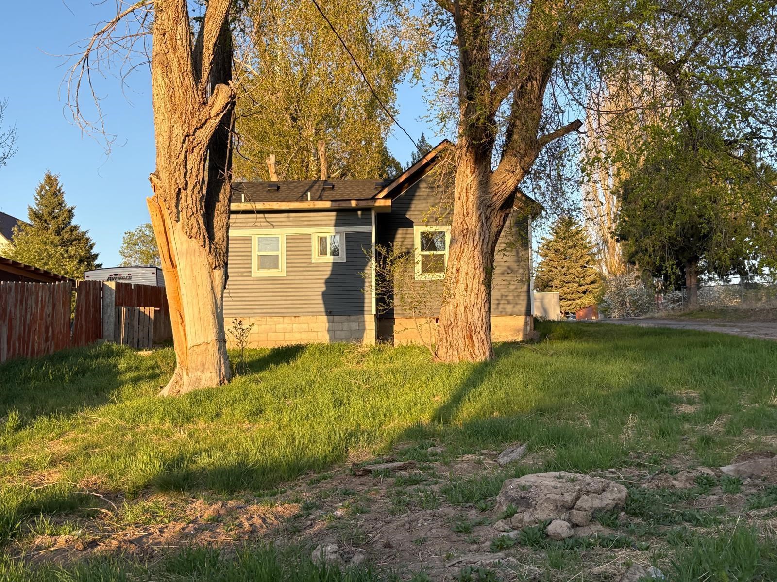 330 Garfield St, American Falls, Idaho image 3