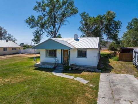 Photo of 570 S Park Avenue, Shelley, ID 83274 (MLS # 580445)